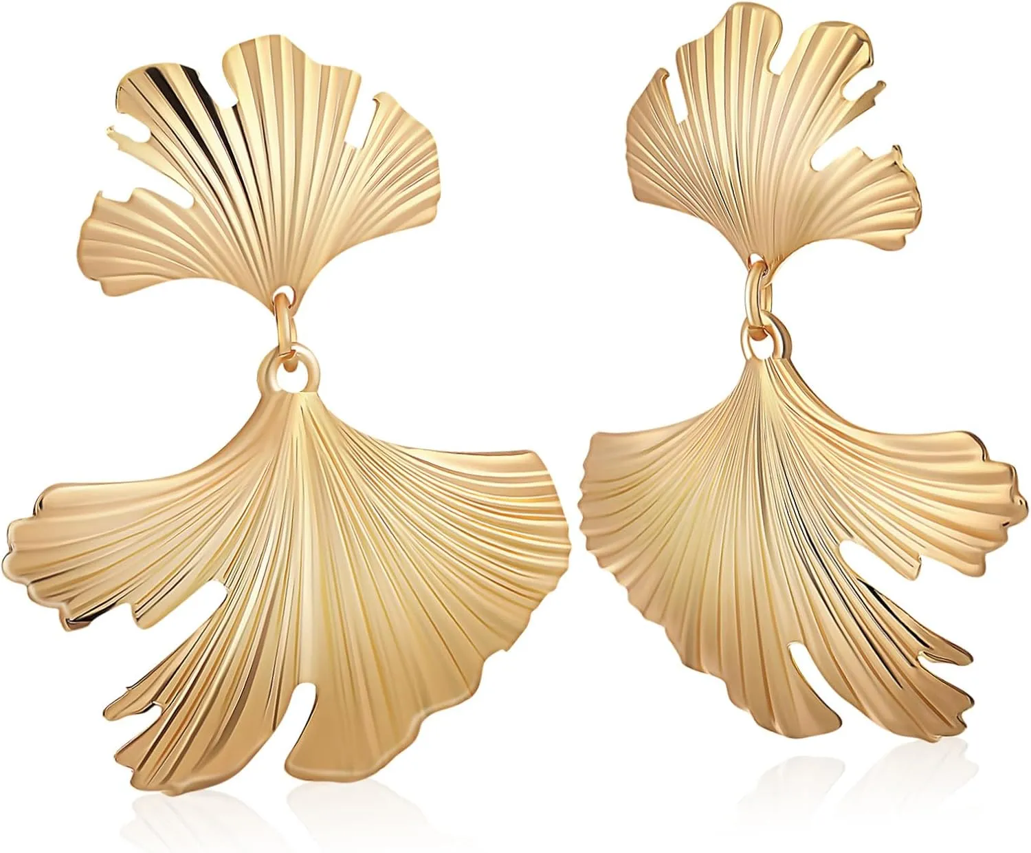 1 Pair Leaf Shaped Dangle Earrings Fashionable Metal Jewelry for All Occasions Comfortable Fit Unique Statement Accessory