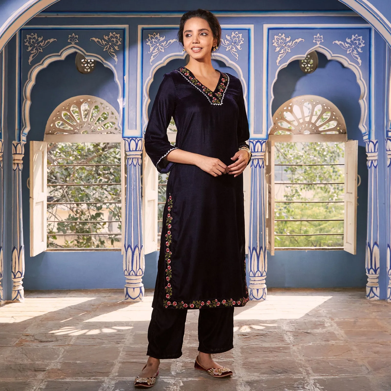 Blue Velvet Floral V Neck Embroidered Kurta