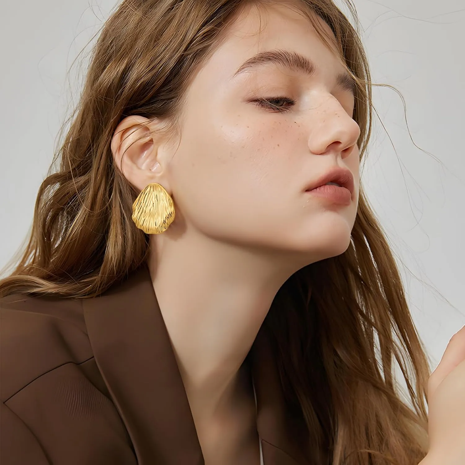 Chunky Gold Earrings for Women Trendy Statement Textured Stud Earrings Bold Geometric Gold Accessories Jewelry for Women