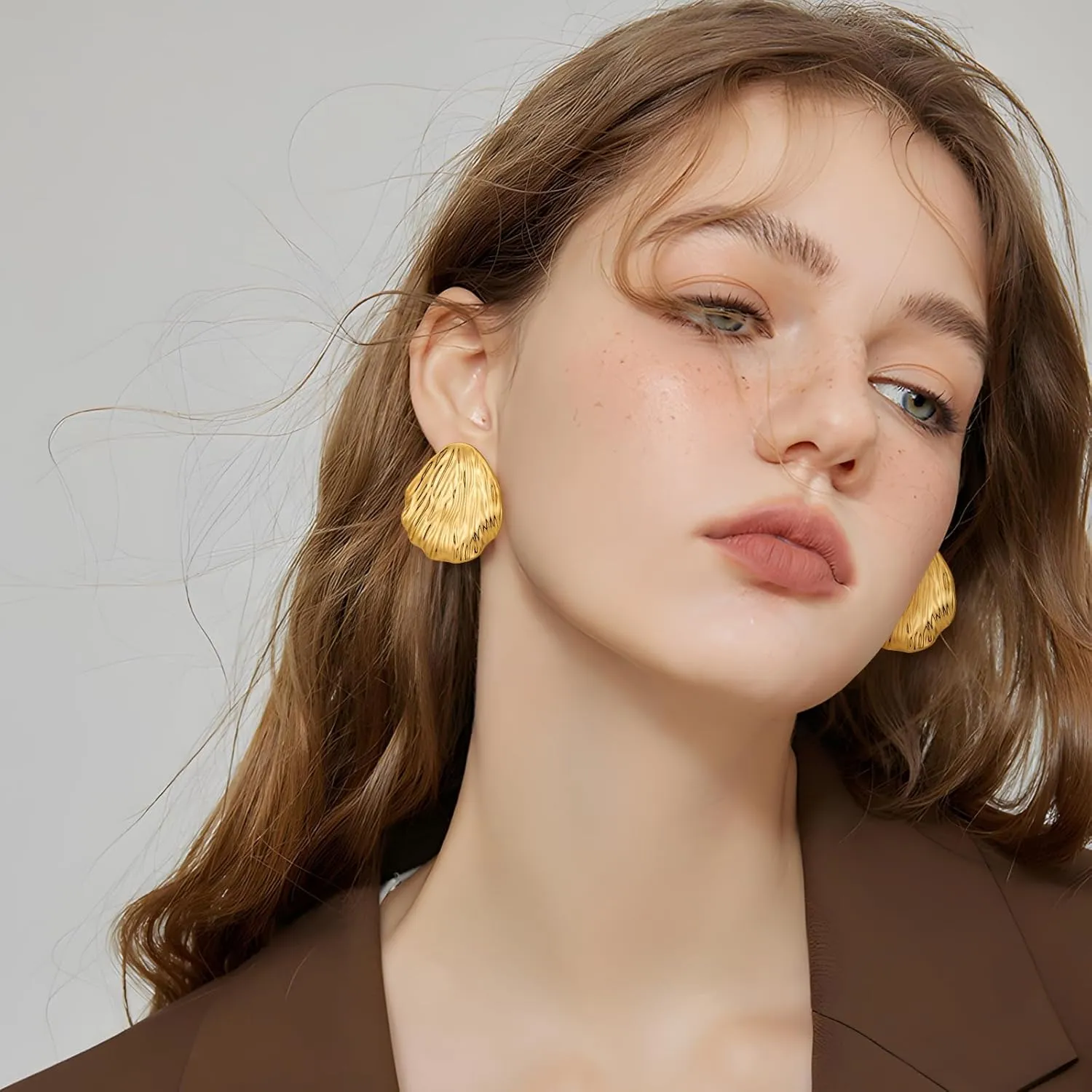 Chunky Gold Earrings for Women Trendy Statement Textured Stud Earrings Bold Geometric Gold Accessories Jewelry for Women