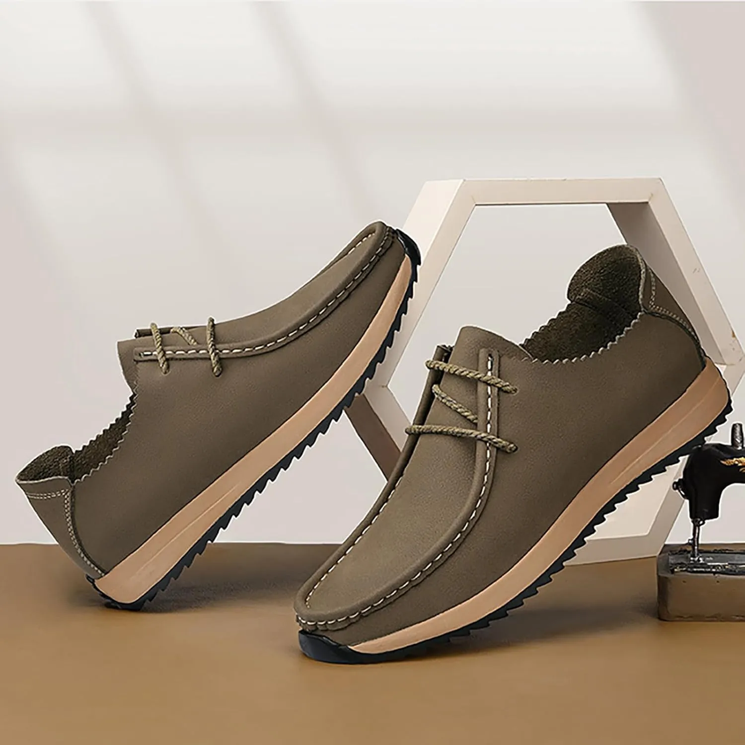 Men's Flat Casual Walking Oxford Shoes Fashion Round Toe Comfort Soft Sole Non-Slip Lace-Up Lightweight Orthopedic Dress Sneakers Business Casual Work Derby Shoes