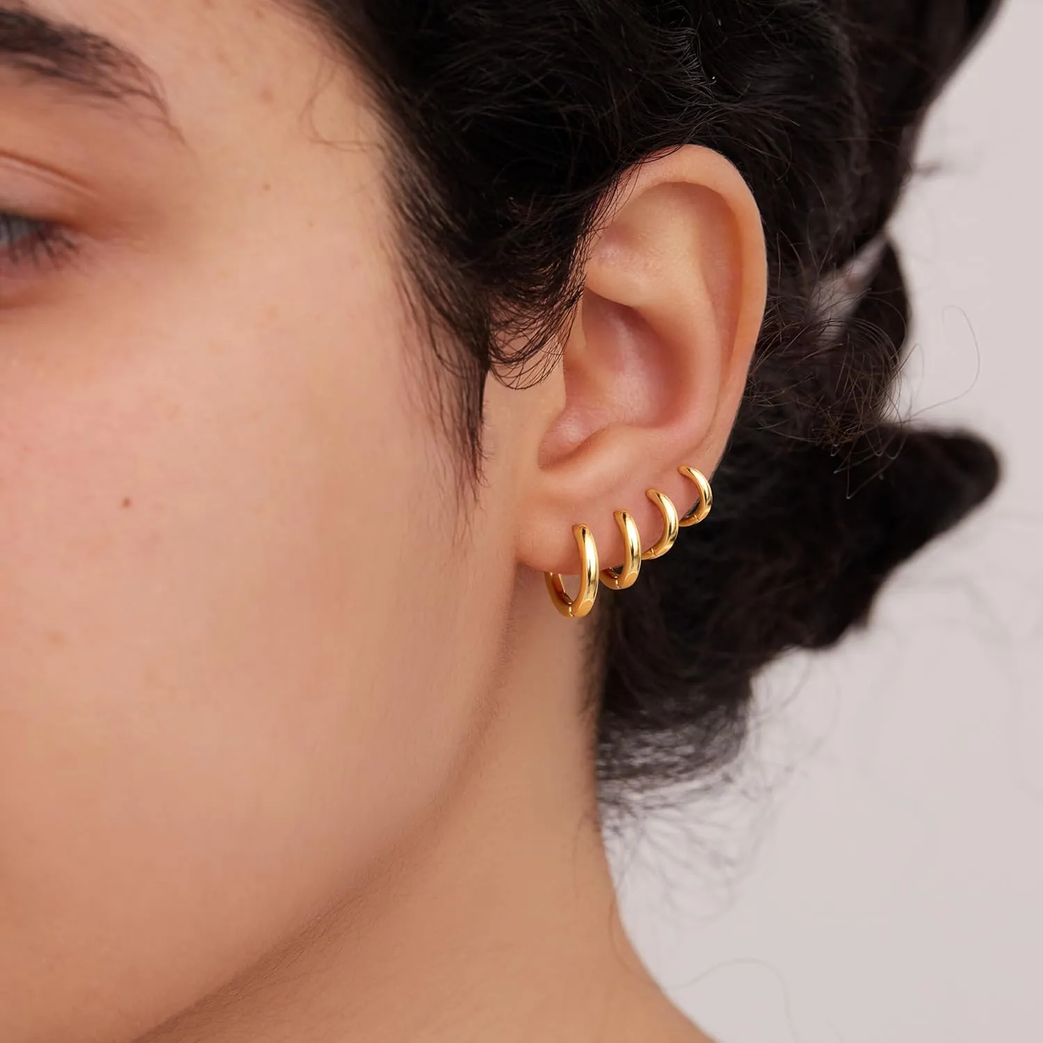 Small Gold Huggie Hoop Earrings Set for Women 14K Real Gold Plated Hypoallergenic Lightweight Earrings for Sensitive Ears Everyday Earrings Sets for Multiple Piercing Cartilage Hoop Earrings Stack Jewelry