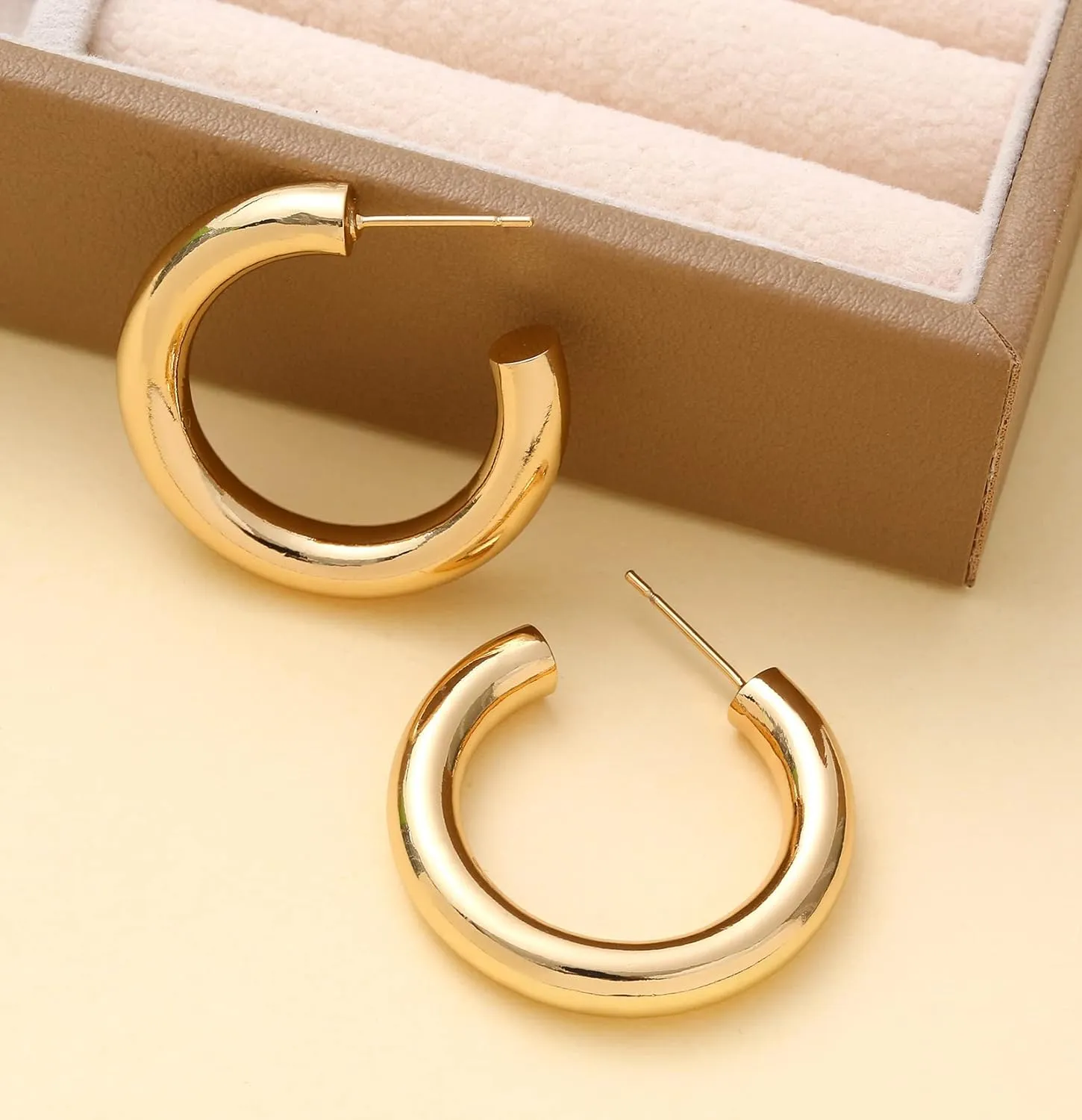 Staligue Gold Hoop Earrings Set for Women 14K Gold Plated Lightweight Twisted Chunky Hoop Earrings Thick Open Gold Hoops Set for Jewelry Gift