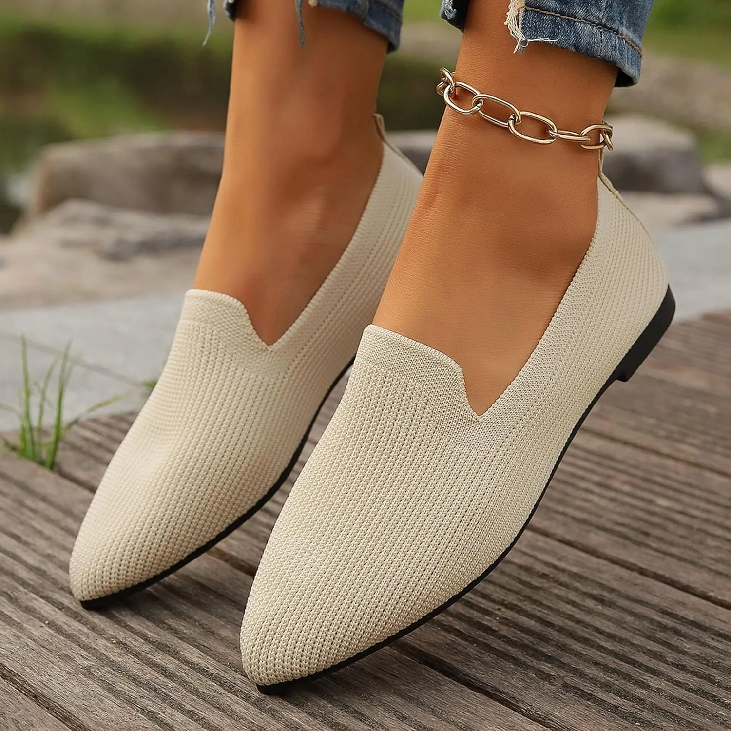 Women's Summer Flat Shoes Mesh Pointed Toe Solid Color Casual Shoes Lightweight Breathable Dressy Casual Shoes for Ladies