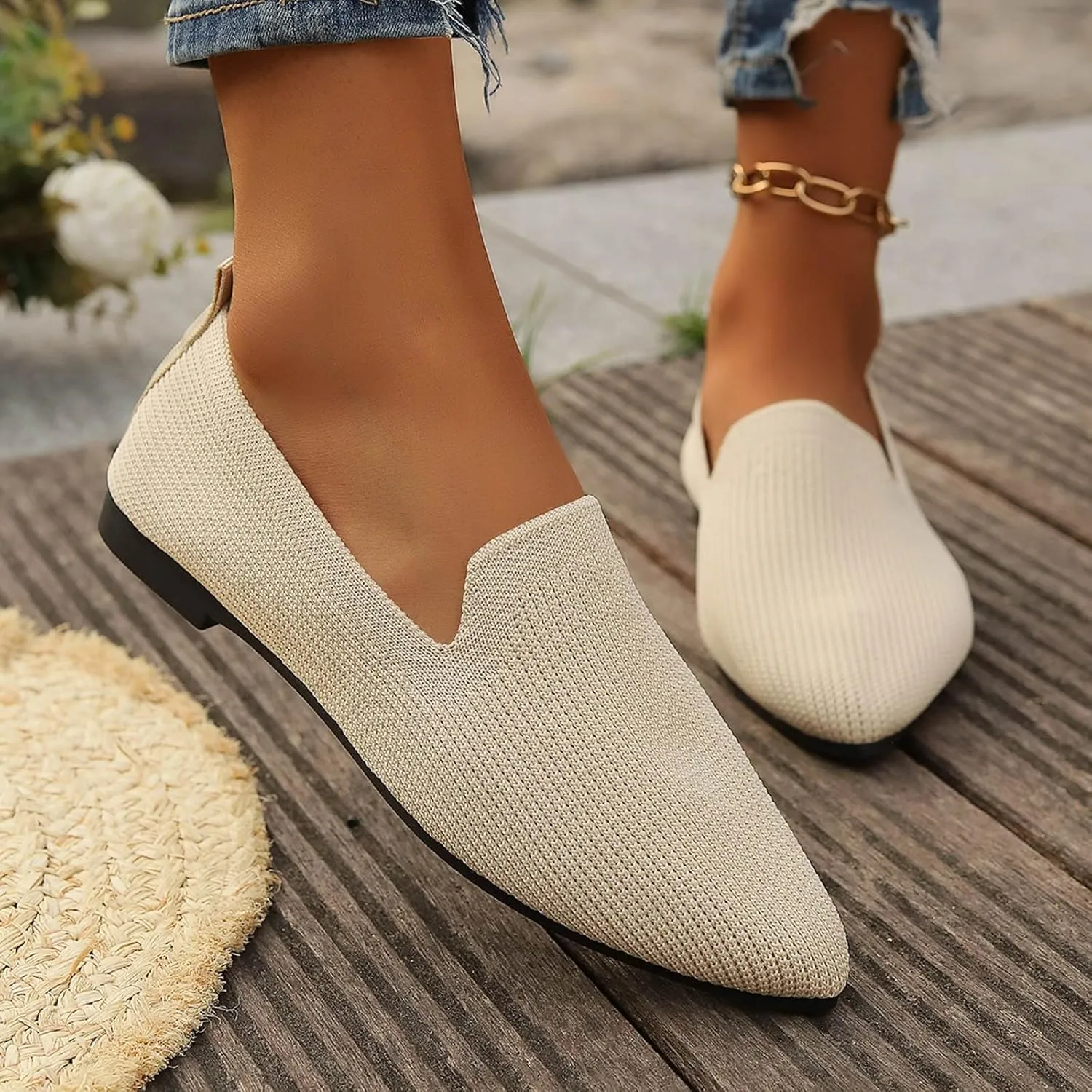 Women's Summer Flat Shoes Mesh Pointed Toe Solid Color Casual Shoes Lightweight Breathable Dressy Casual Shoes for Ladies